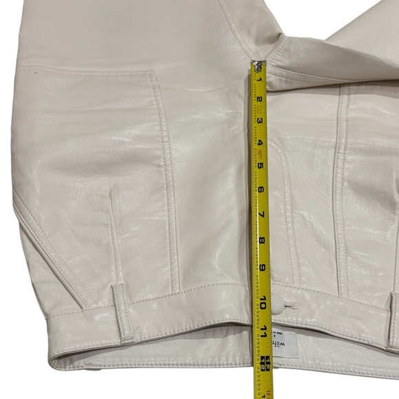 Wilfred White Faux Leather Straight Leg Crop Pants Capsule Chic Comfort Size 4 - Picture 12 of 14
